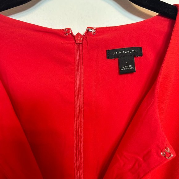 Ann Taylor | Red Quarter Bell Sleeved Dress - Size - Picture 6 of 11